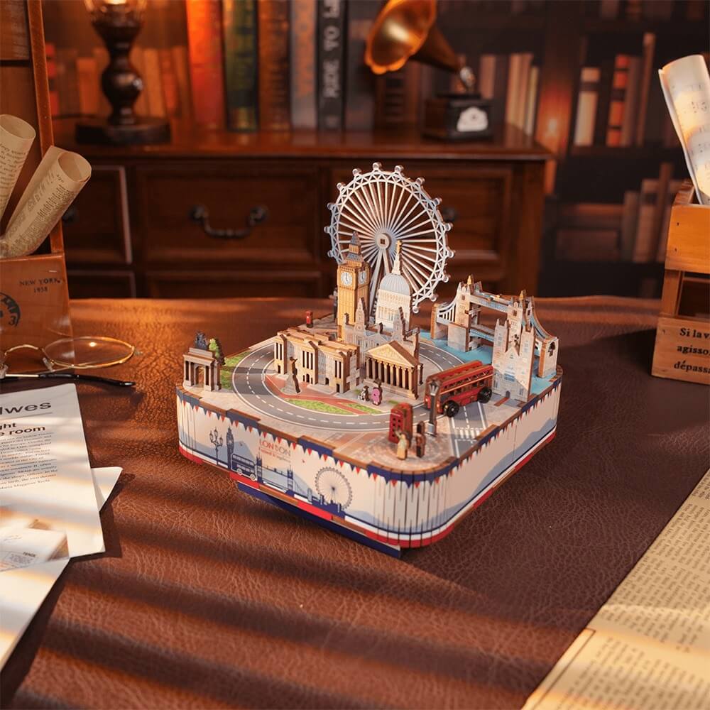 London Music Box by Tonecheer
