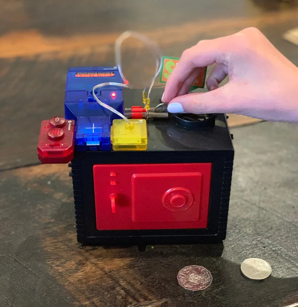 Logiblocs Smart Talking Bank